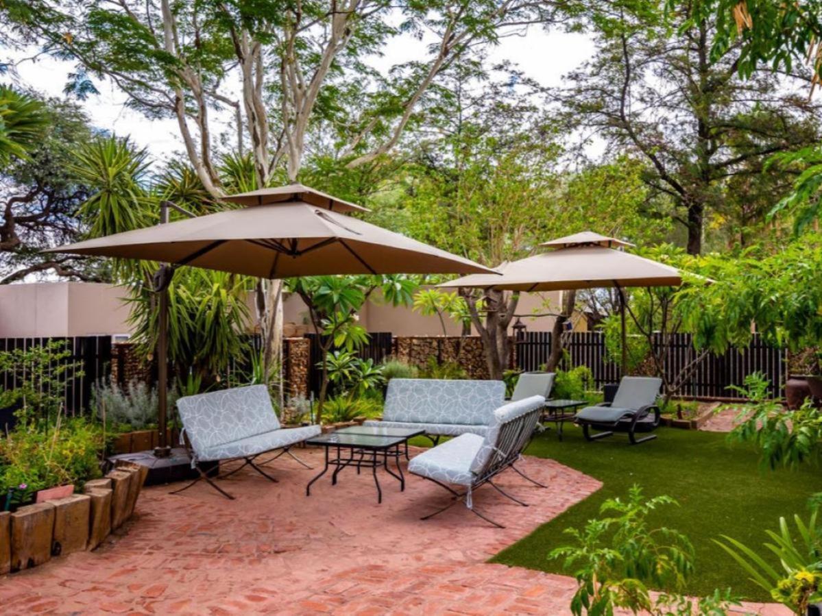 Londiningi Guesthouse Windhoek Ngoại thất bức ảnh